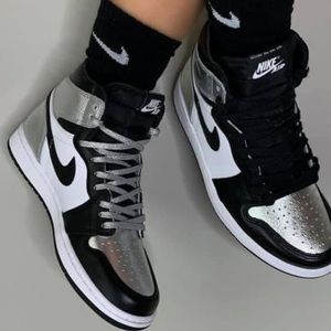 Meet your Posher, Shana